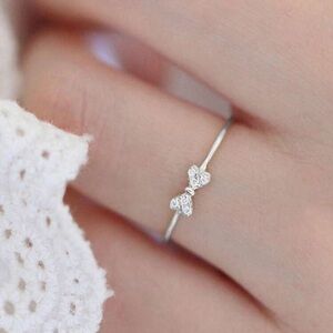 NWT 🎀 Sparkling Diamonds Bow Ring 🎀